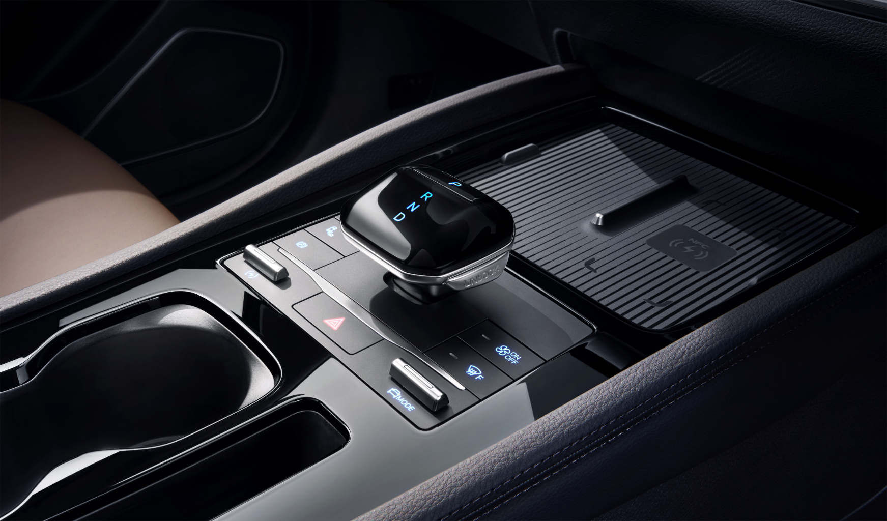 Trung tâm điều khiển thông minh